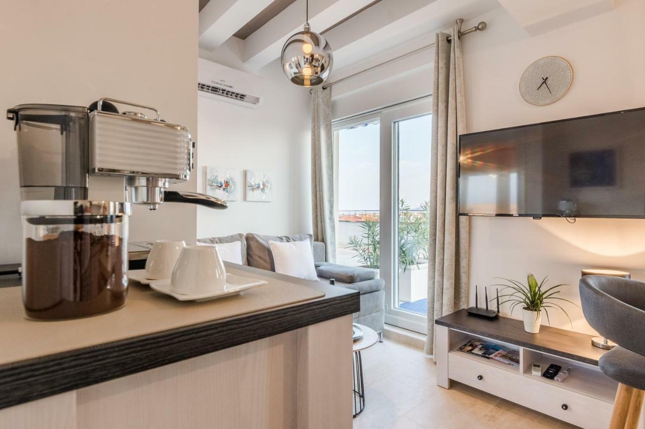City Colours Apartment Zadar Extérieur photo